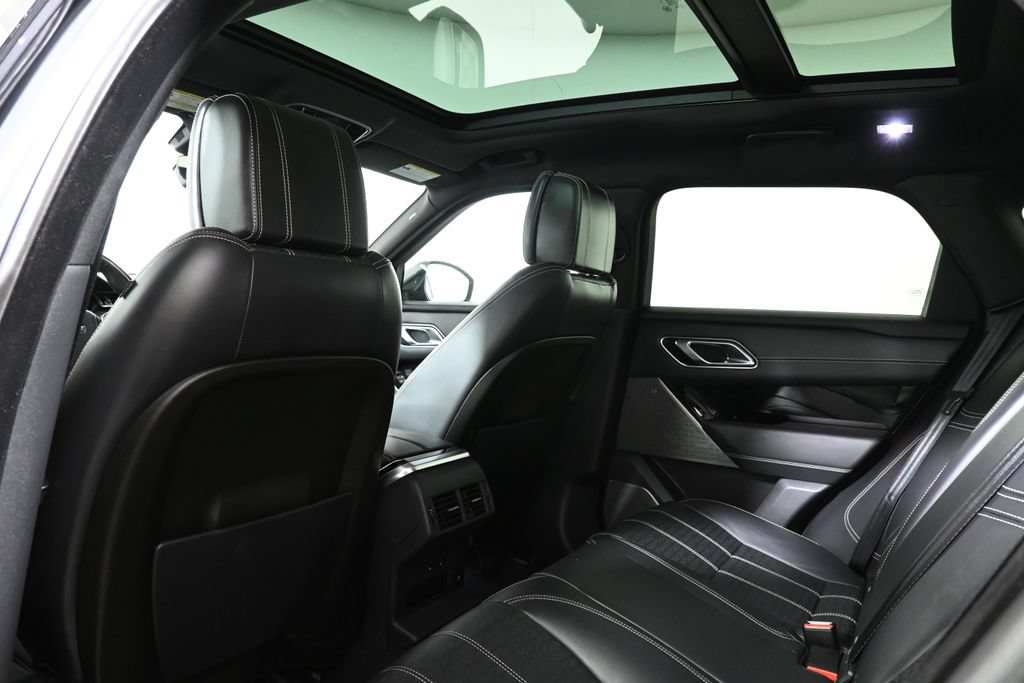 Used 2019 Land Rover Range Rover Velar R-Dynamic HSE AWD/4WD image 32