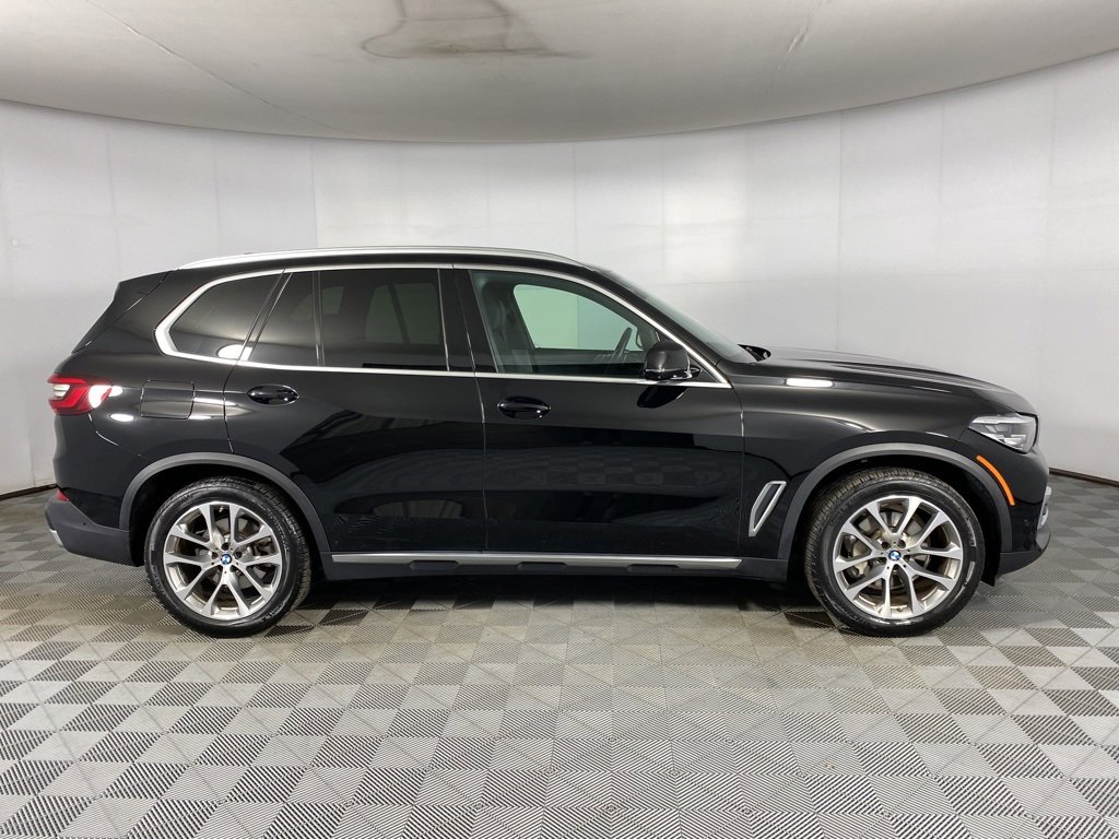 Certified 2023 BMW X5 xDrive40i w/ Parking Assistance Package image 30