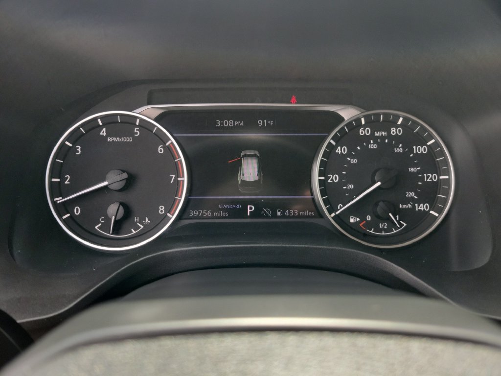 Certified 2025 Nissan Rogue SV FWD image 21