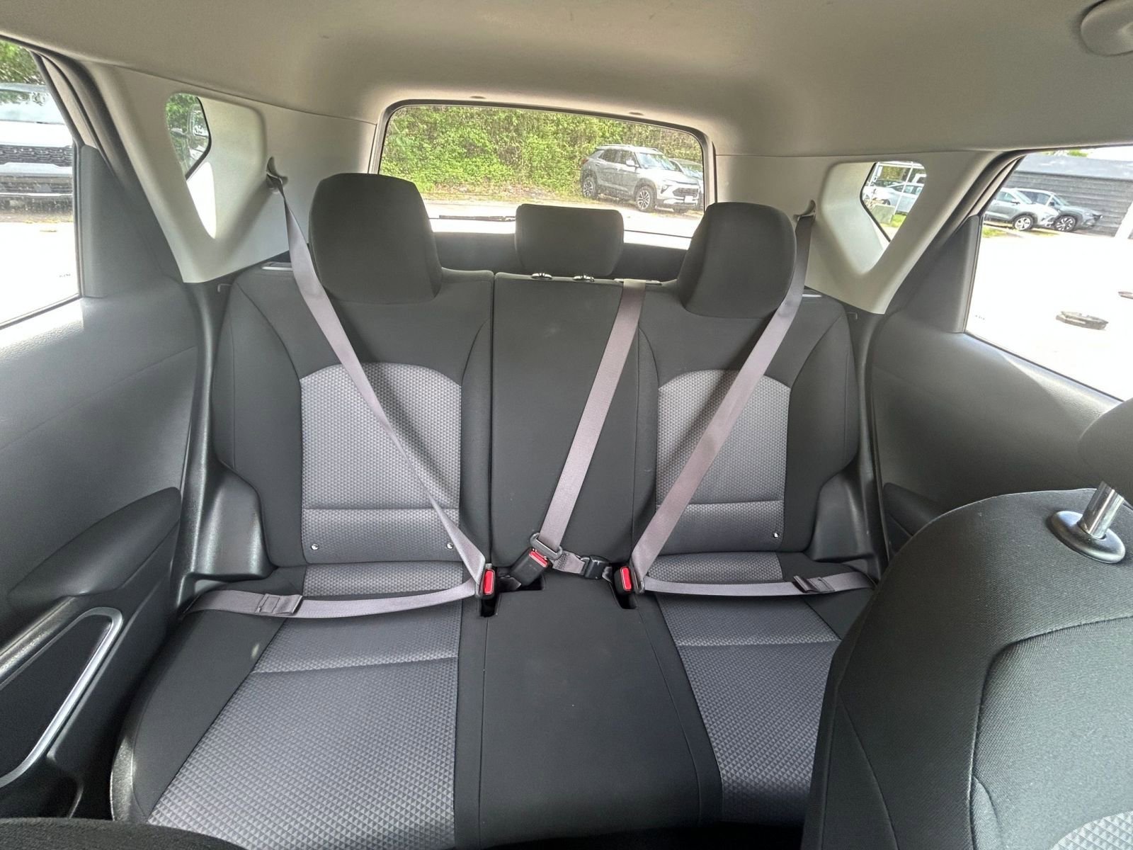 Used 2025 Kia Soul LX w/ LX Technology Package image 35