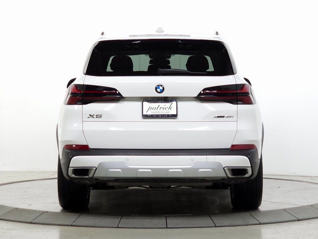 Used 2025 BMW X5 xDrive40i w/ Parking Assistance Package image 7