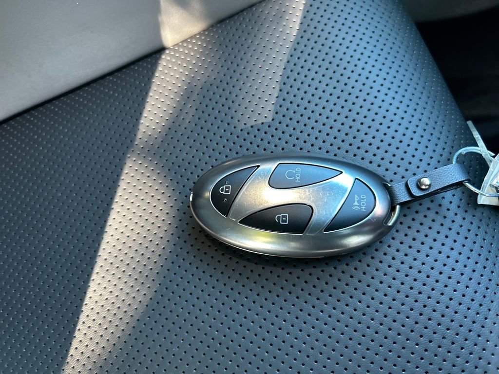 Used 2025 Hyundai Santa Fe SEL image 30