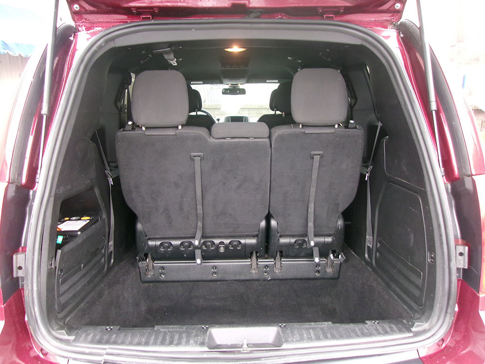 Used 2019 Dodge Grand Caravan SE image 12