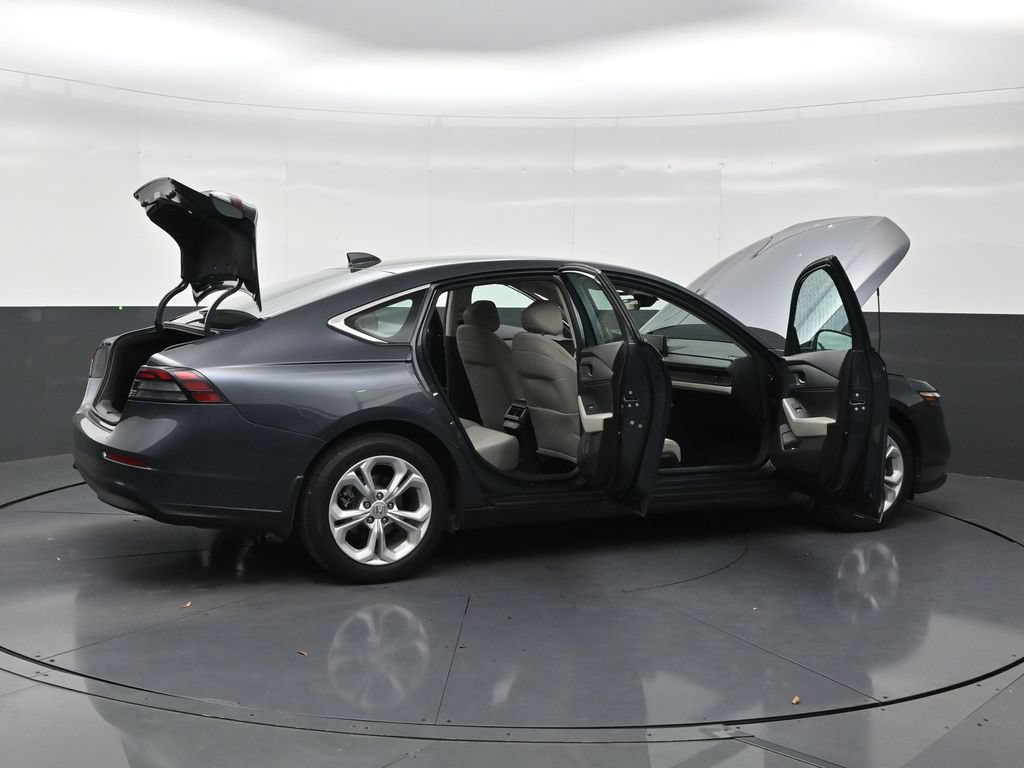 Used 2025 Honda Accord LX image 27