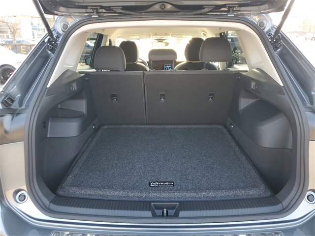 Certified 2025 Volkswagen Tiguan S image 8