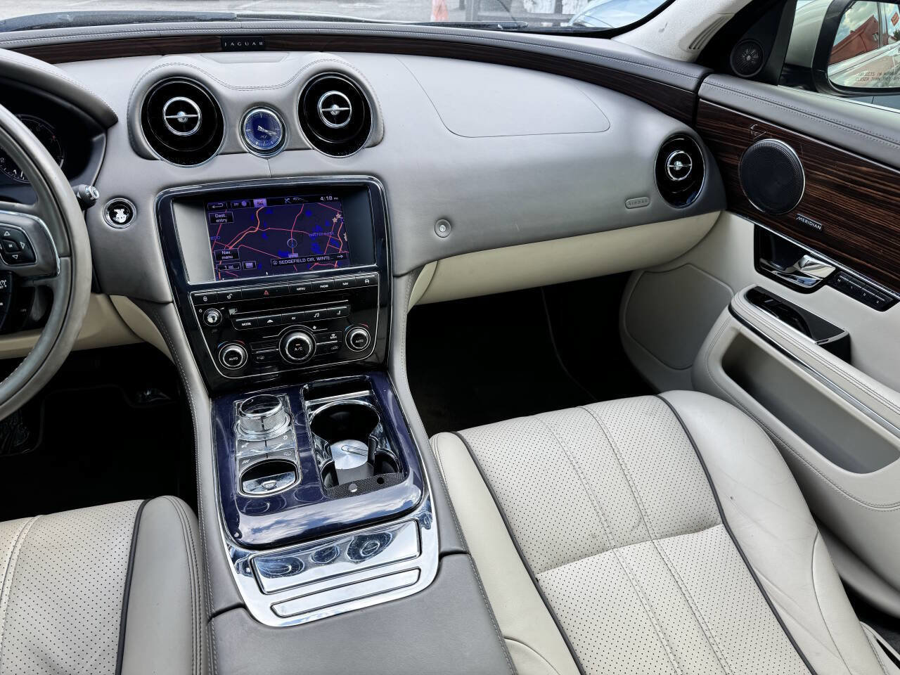 Used 2013 Jaguar XJ L Portfolio image 16
