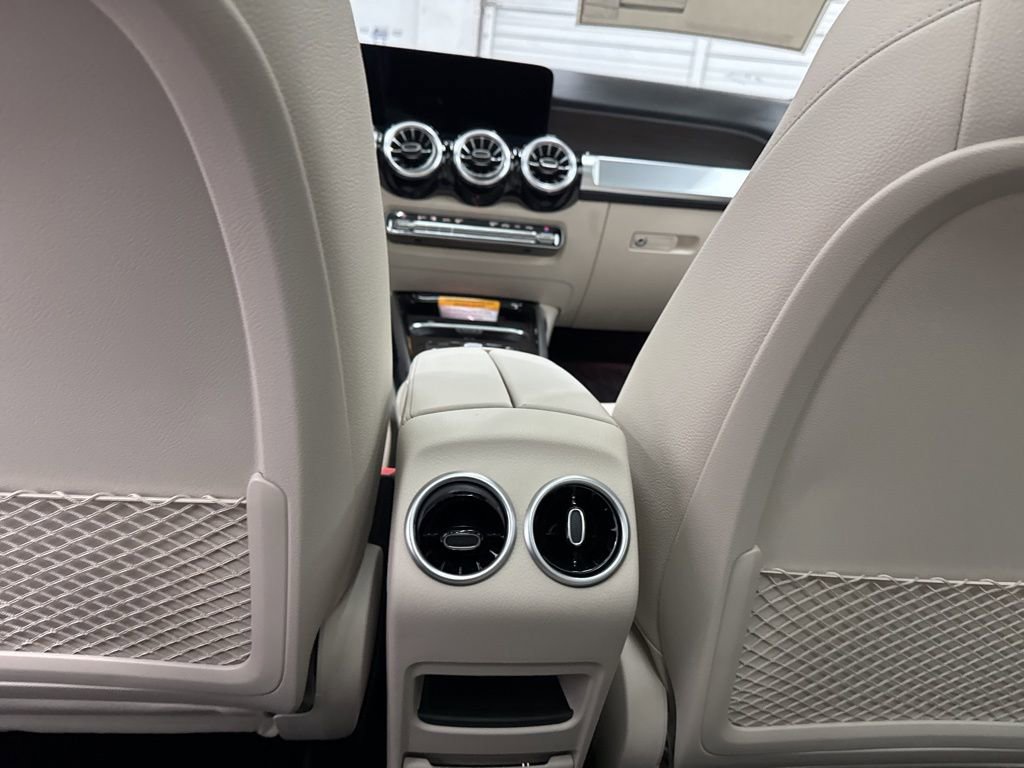 Used 2026 Mercedes-Benz GLB 250 GLB 250 image 23