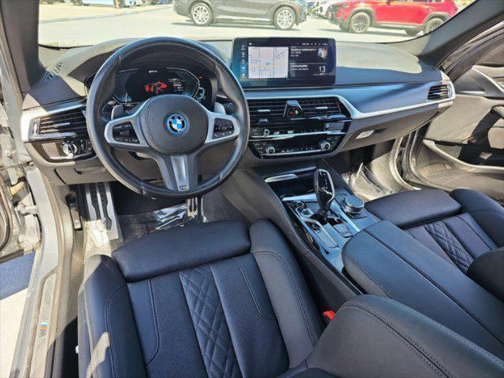 Used 2023 BMW 530e w/ M Sport Package RWD image 16