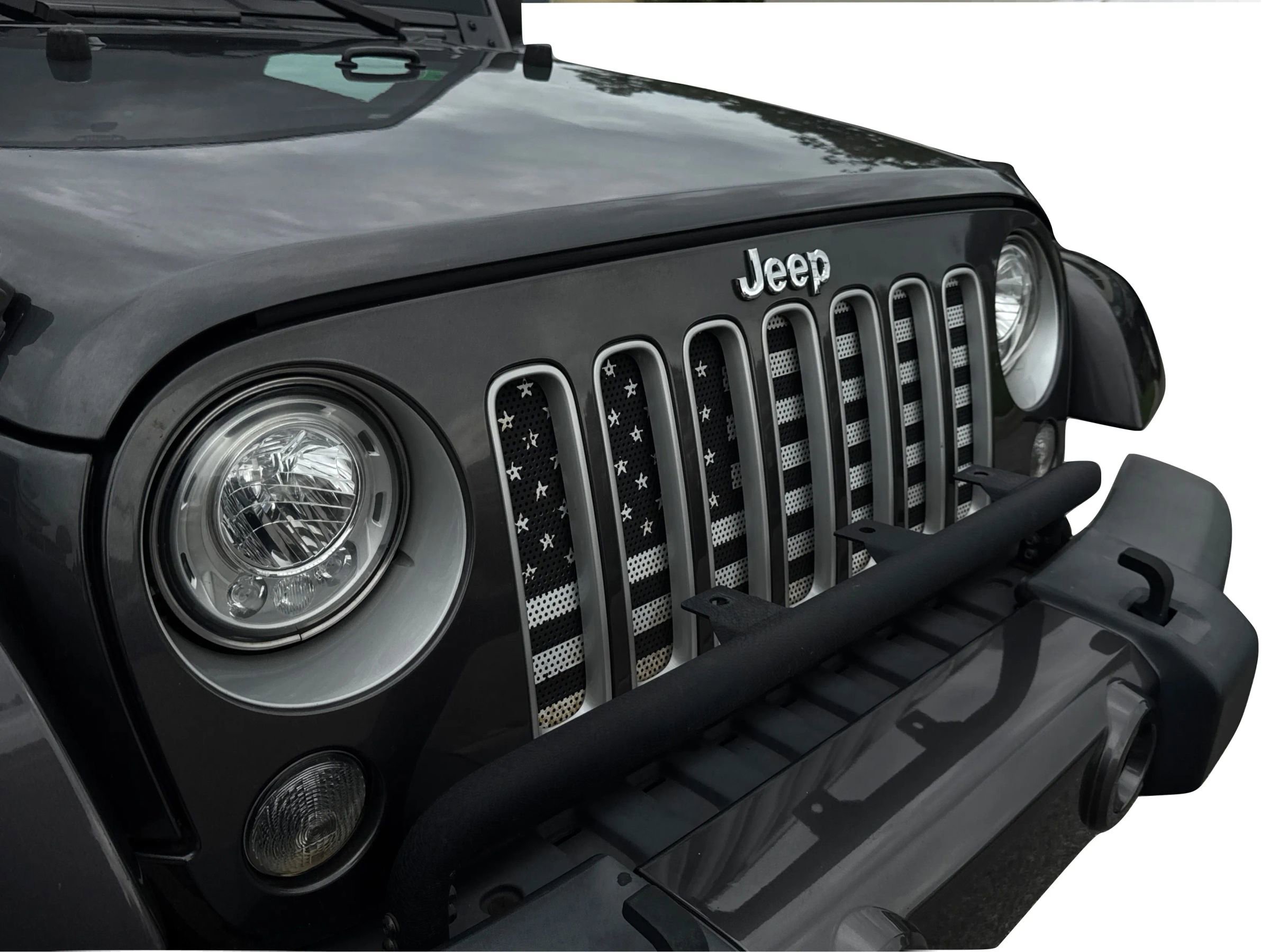 Used 2017 Jeep Wrangler Sahara w/ Connectivity Group AWD/4WD image 9