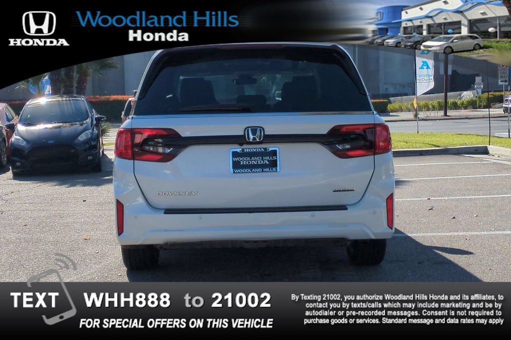 Used 2025 Honda Odyssey Touring image 6