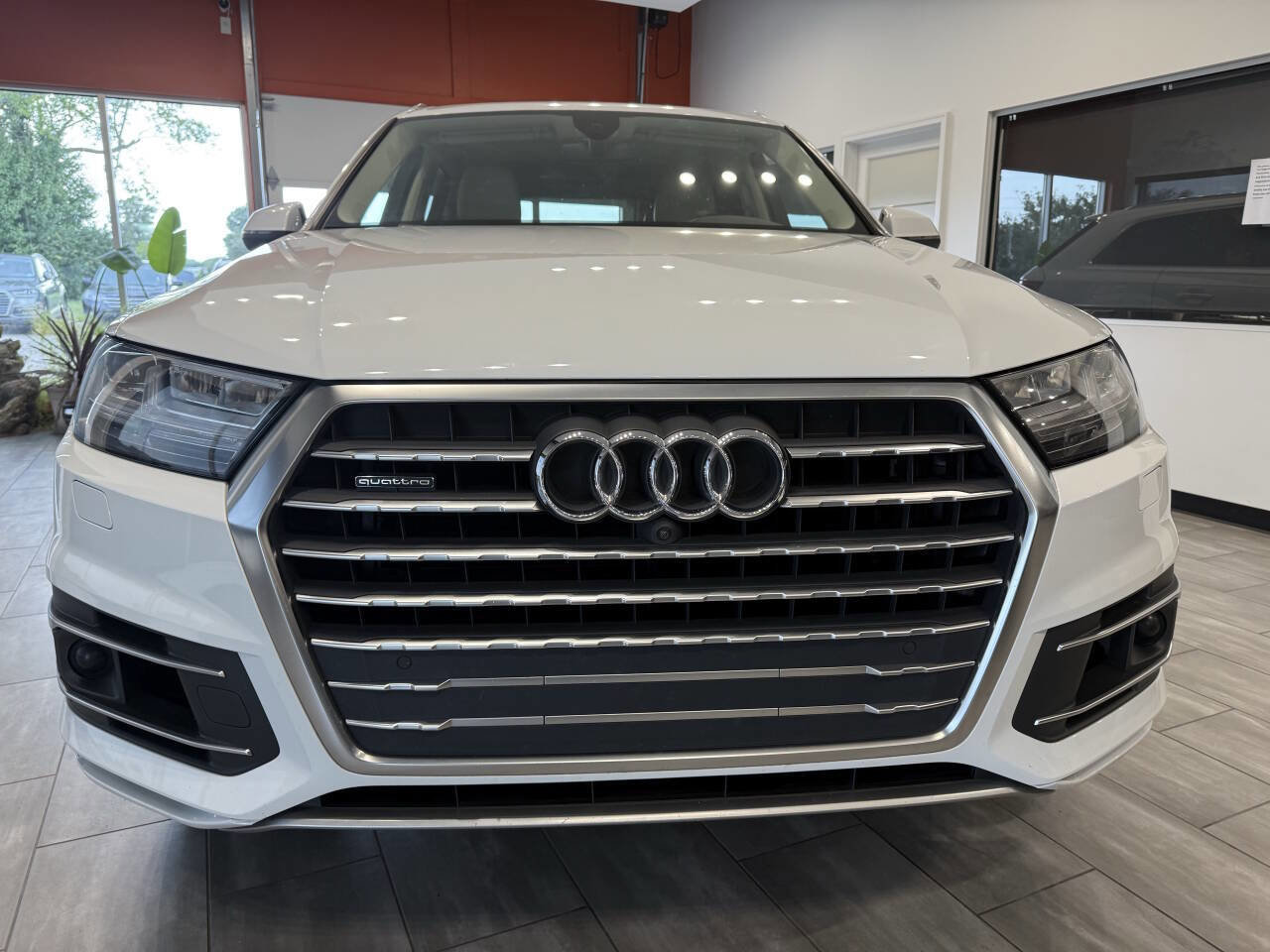 Used 2017 Audi Q7 3.0T Premium Plus image 3