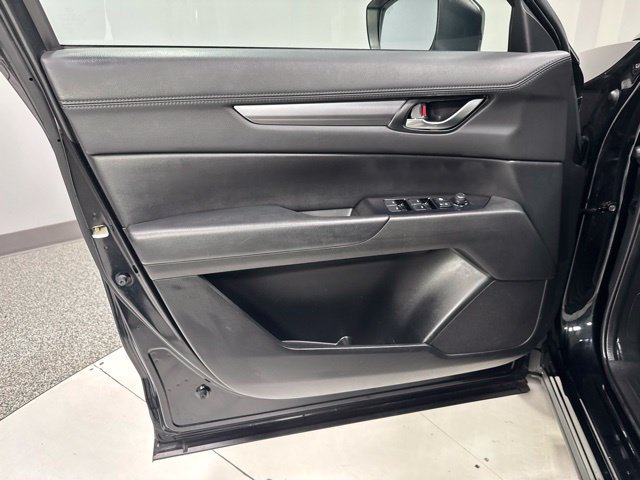 Used 2020 MAZDA CX-5 Touring FWD image 9