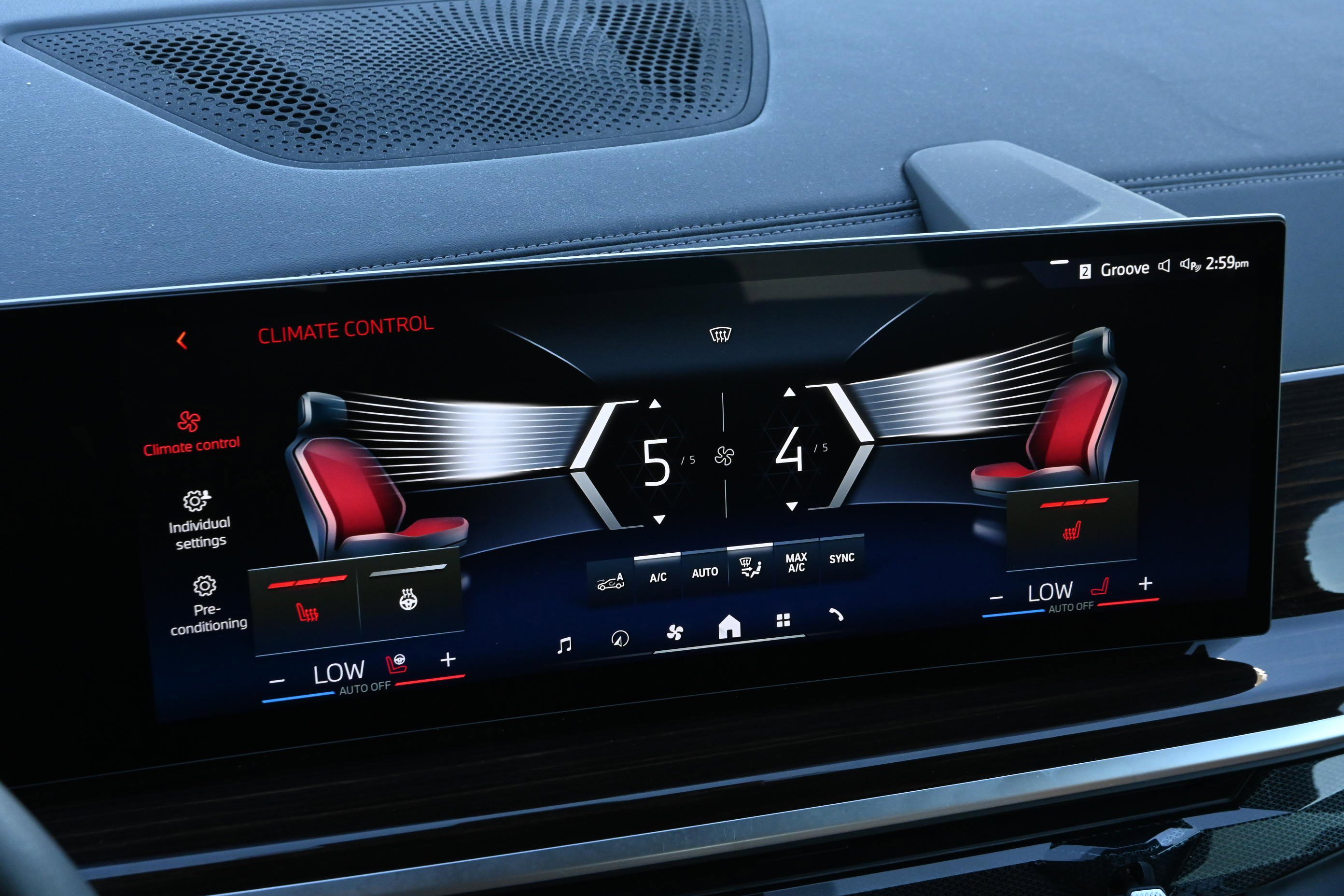 Certified 2025 BMW X5 xDrive40i w/ Premium Package image 17