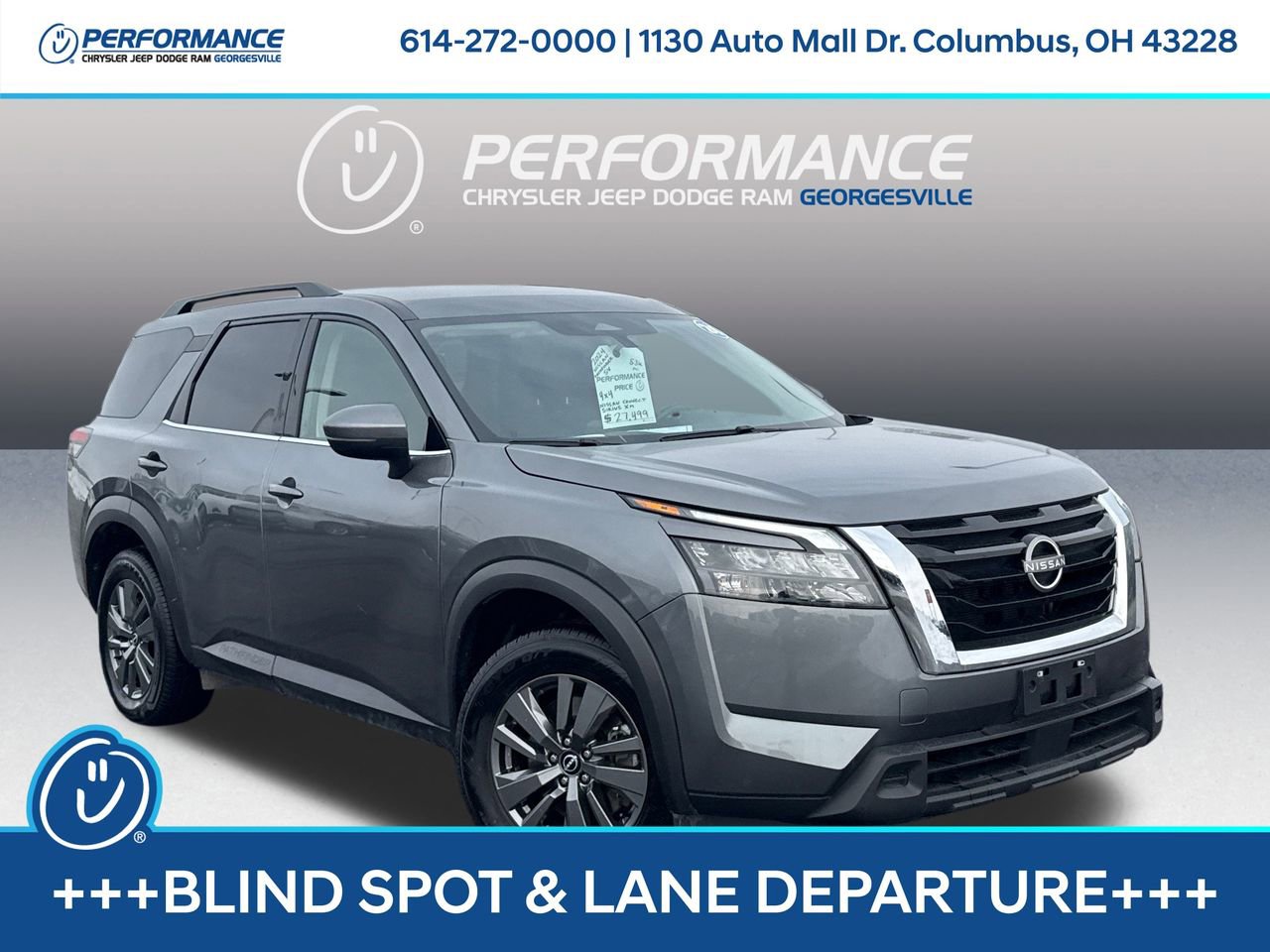 Used 2024 Nissan Pathfinder SV video 1