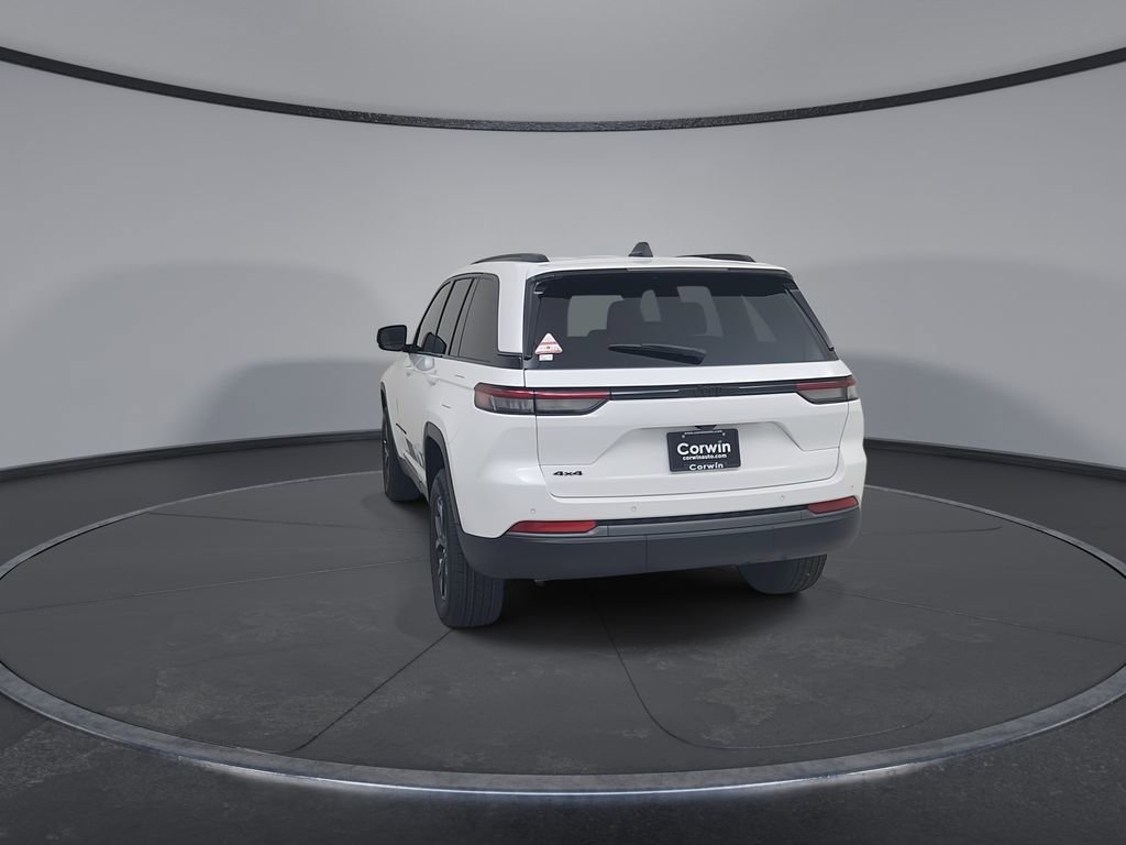 New 2026 Jeep Grand Cherokee Laredo image 11