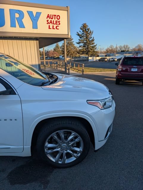Used 2021 Chevrolet Traverse High Country AWD/4WD image 13