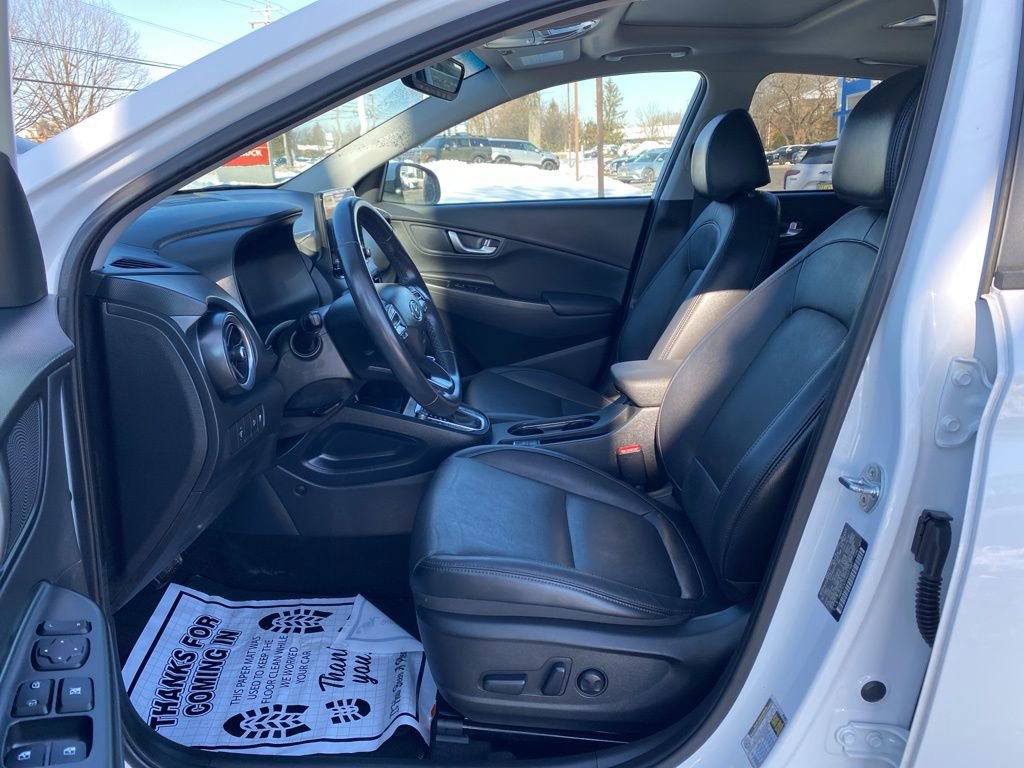 Certified 2022 Hyundai Kona Limited image 11