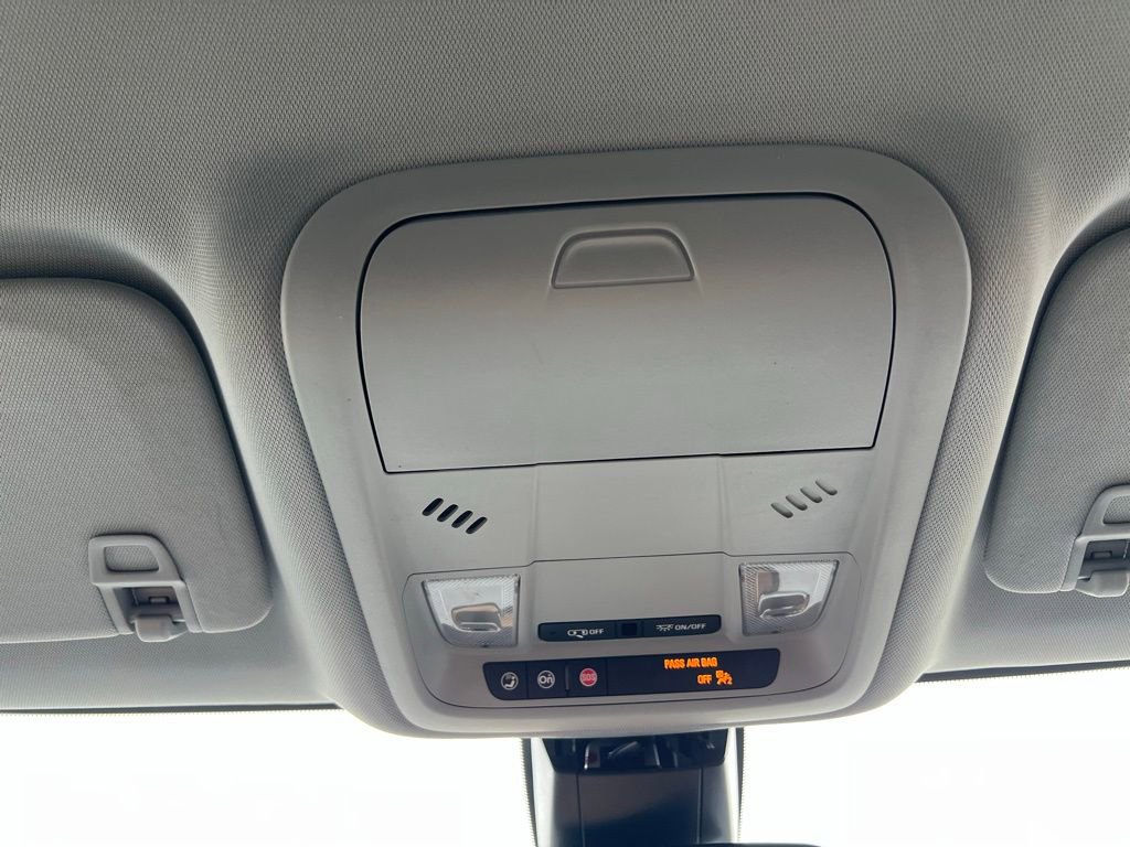 Used 2021 Chevrolet Blazer LT image 36