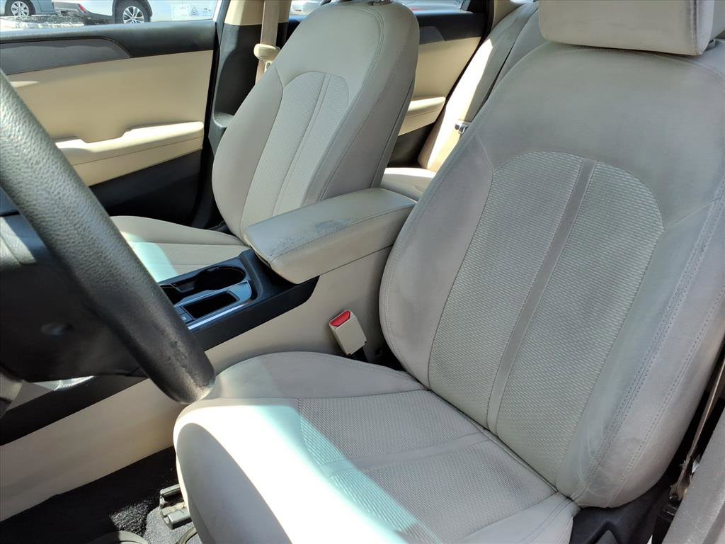 Used 2017 Hyundai Sonata SE FWD image 13