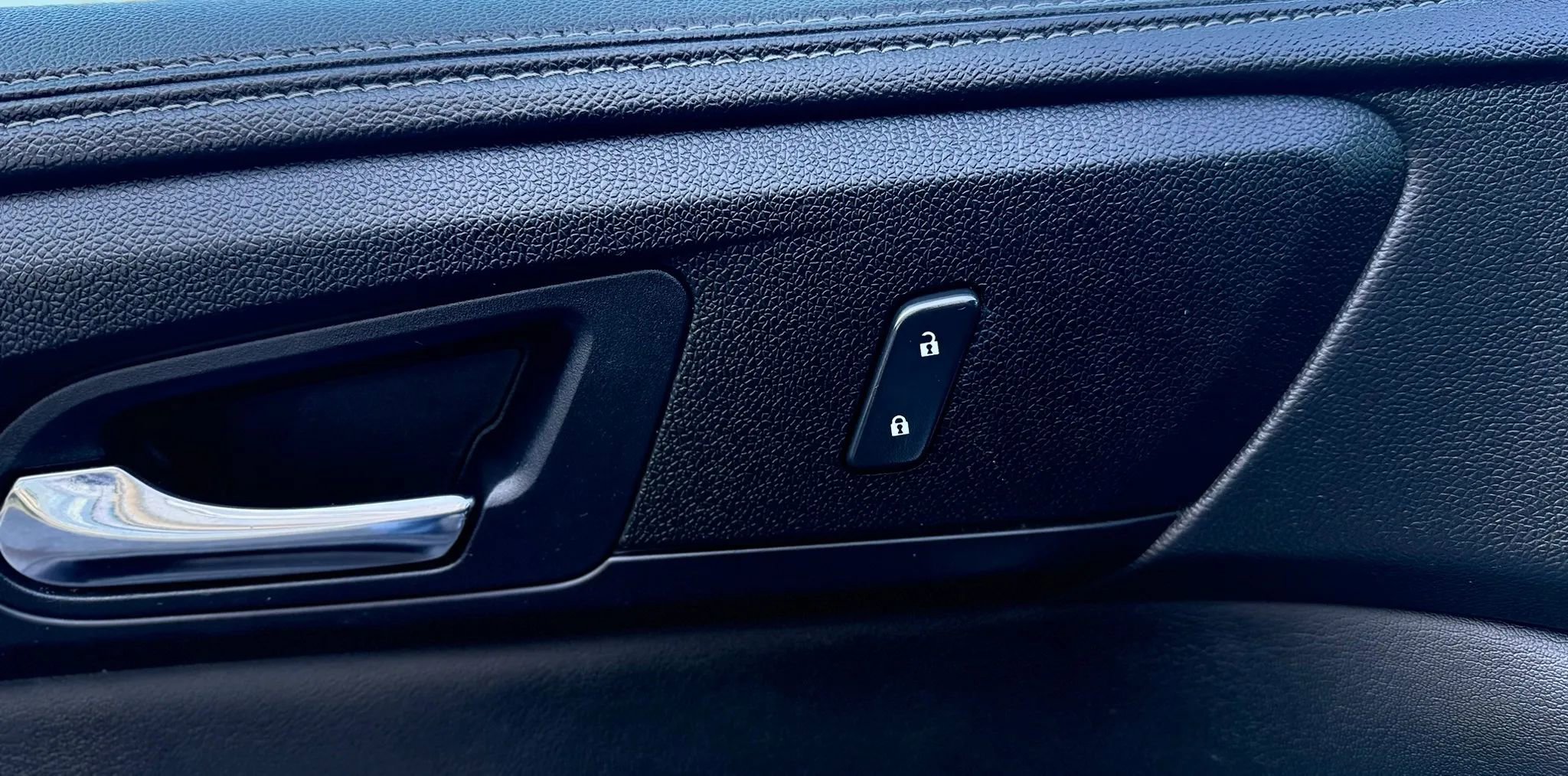 Used 2014 GMC Acadia SLE image 23