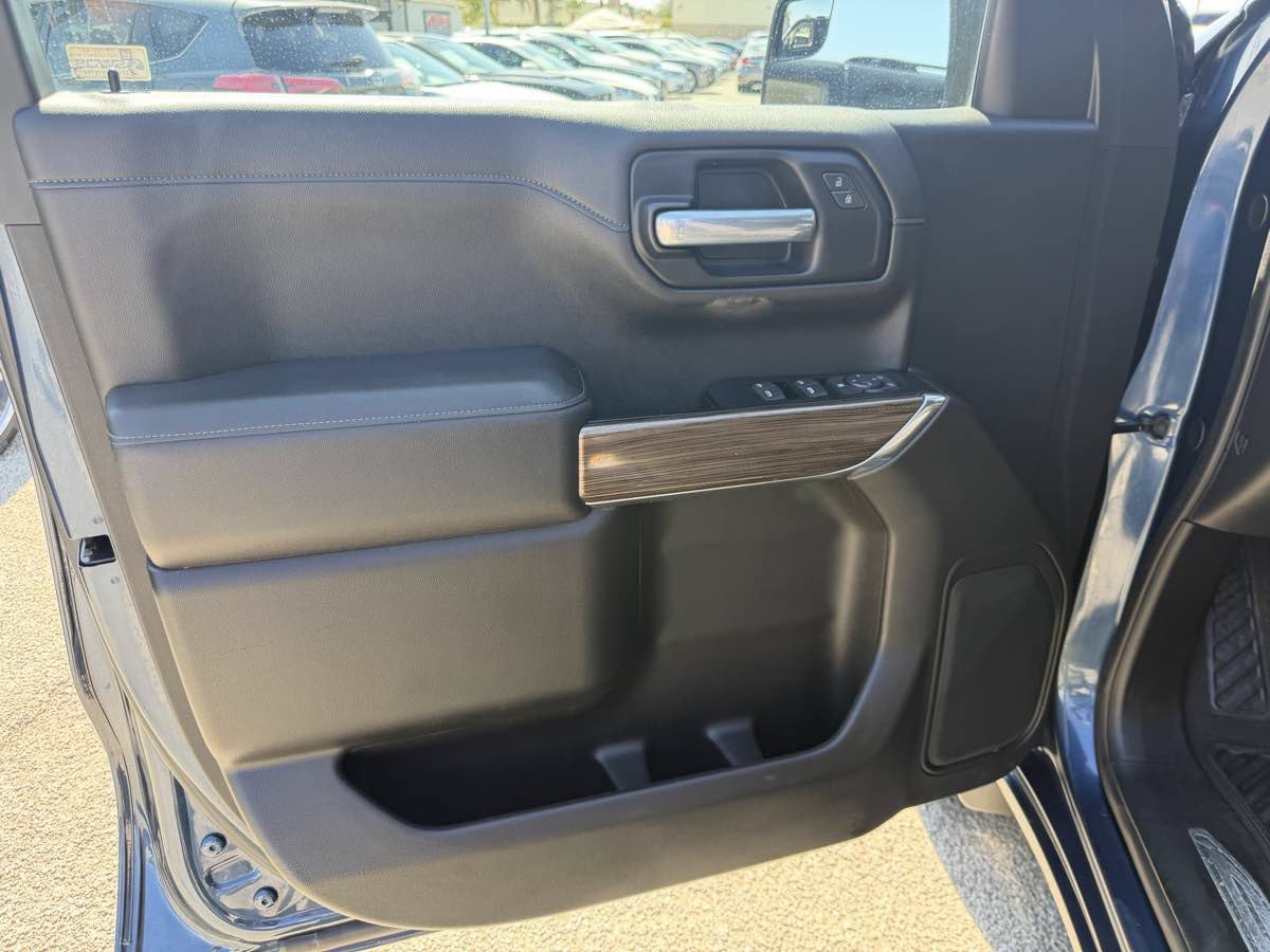 Used 2019 Chevrolet Silverado 1500 RST w/ All-Star Edition RWD image 12