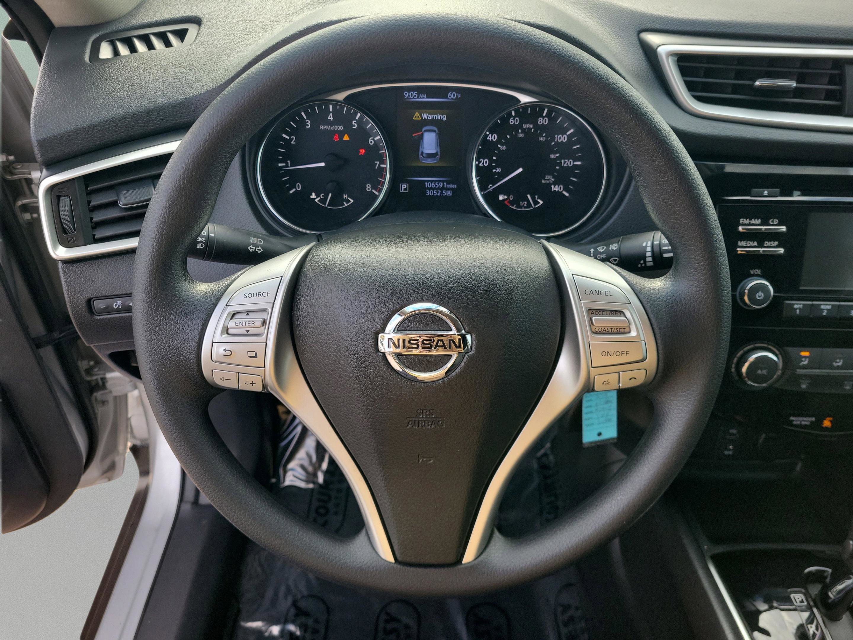 Used 2015 Nissan Rogue S w/ S Family Package image 17