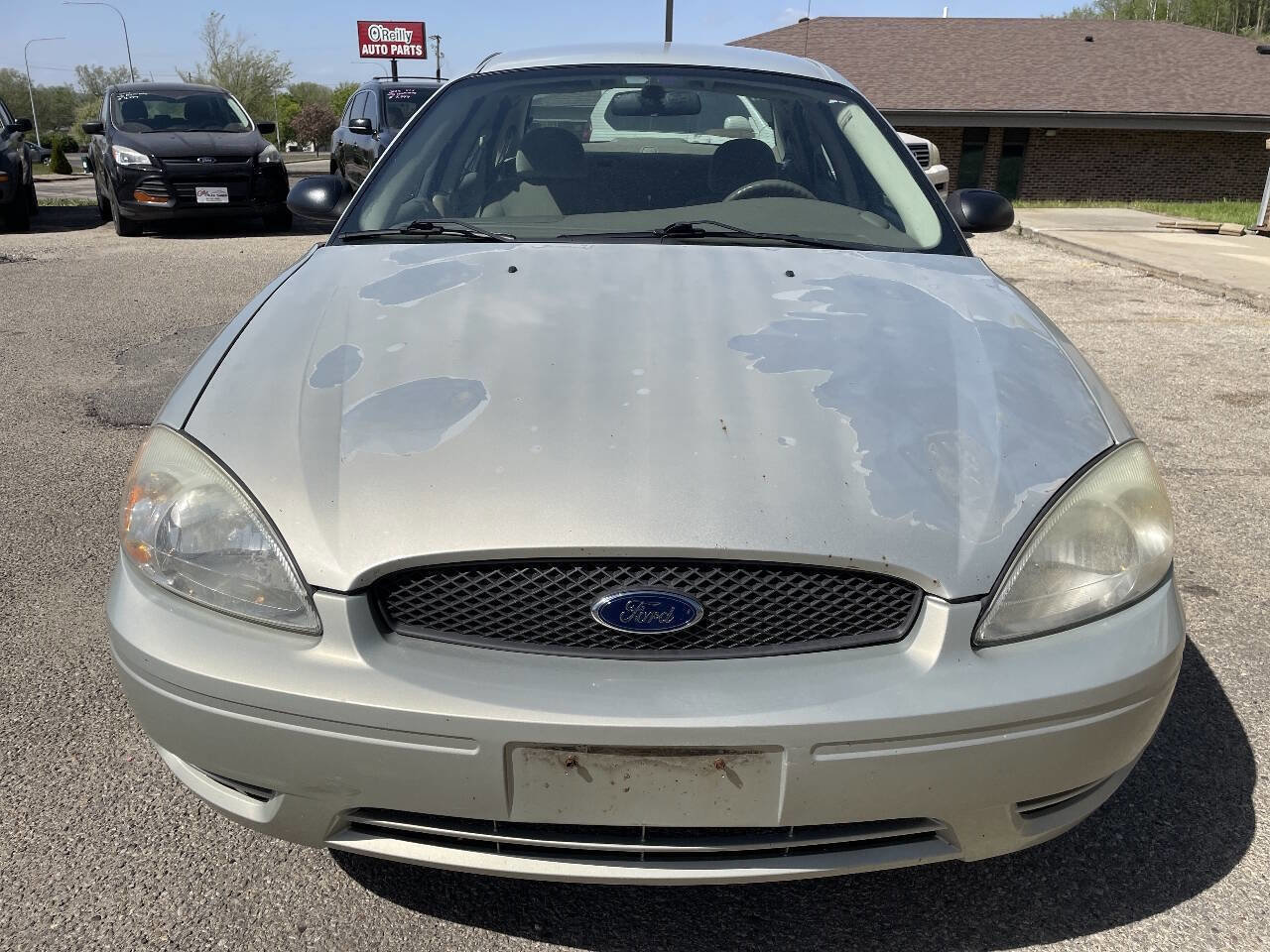 Used 2006 Ford Taurus SE FWD image 3