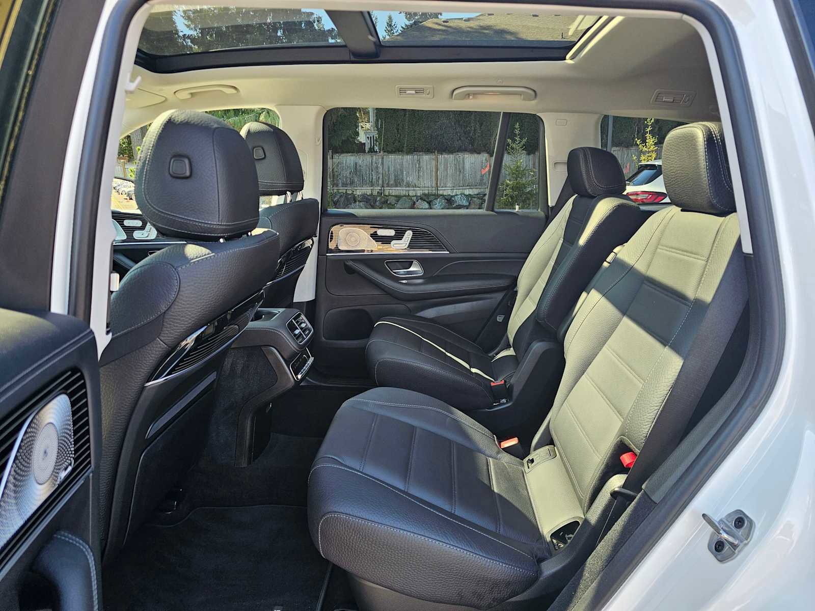 Used 2024 Mercedes-Benz GLS 580 4MATIC image 16
