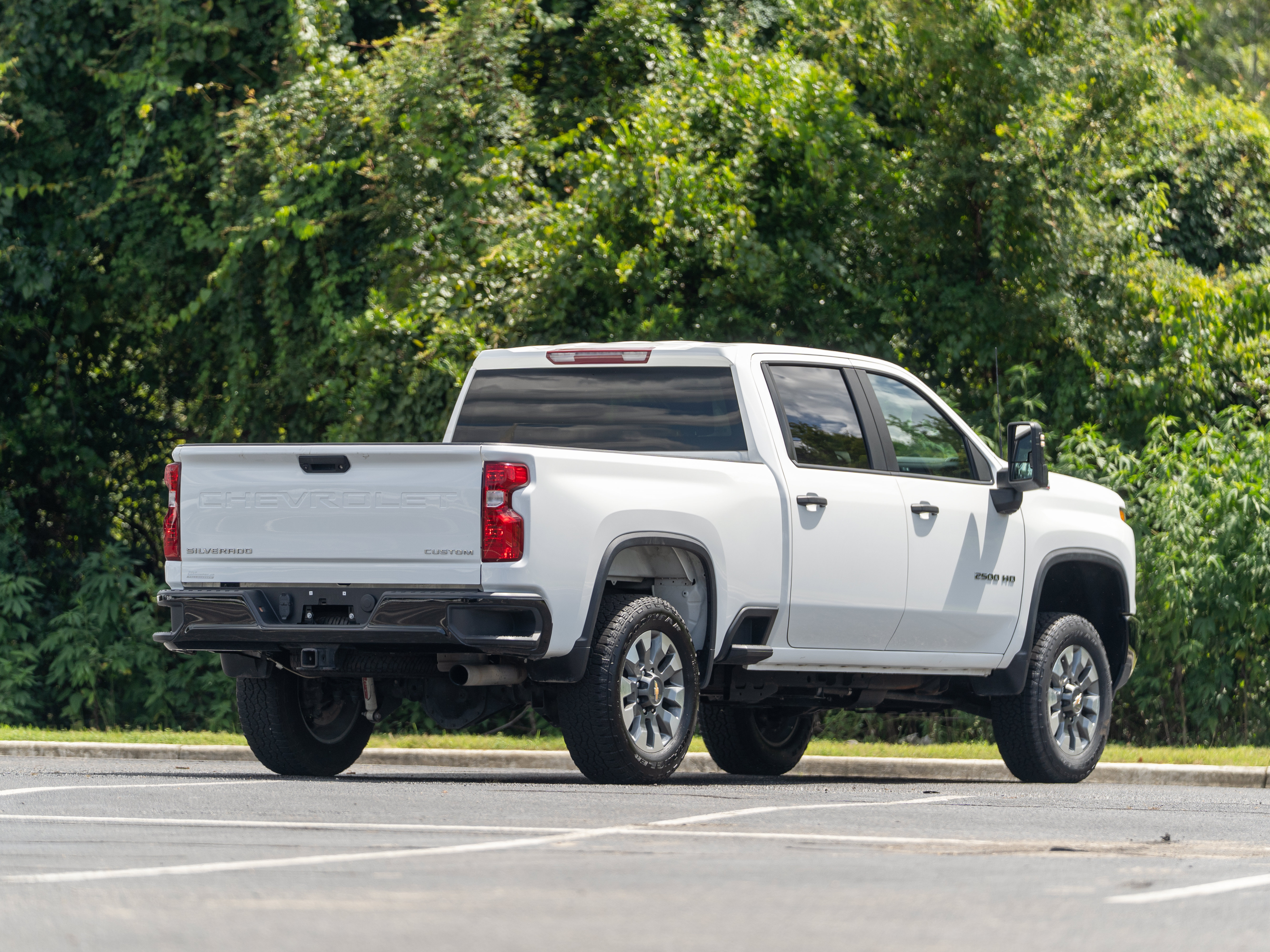 Used 2025 Chevrolet Silverado 2500 Custom w/ Z71 Off-Road Package AWD/4WD image 34