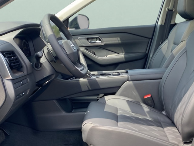 New 2026 Nissan Rogue Platinum AWD/4WD image 17