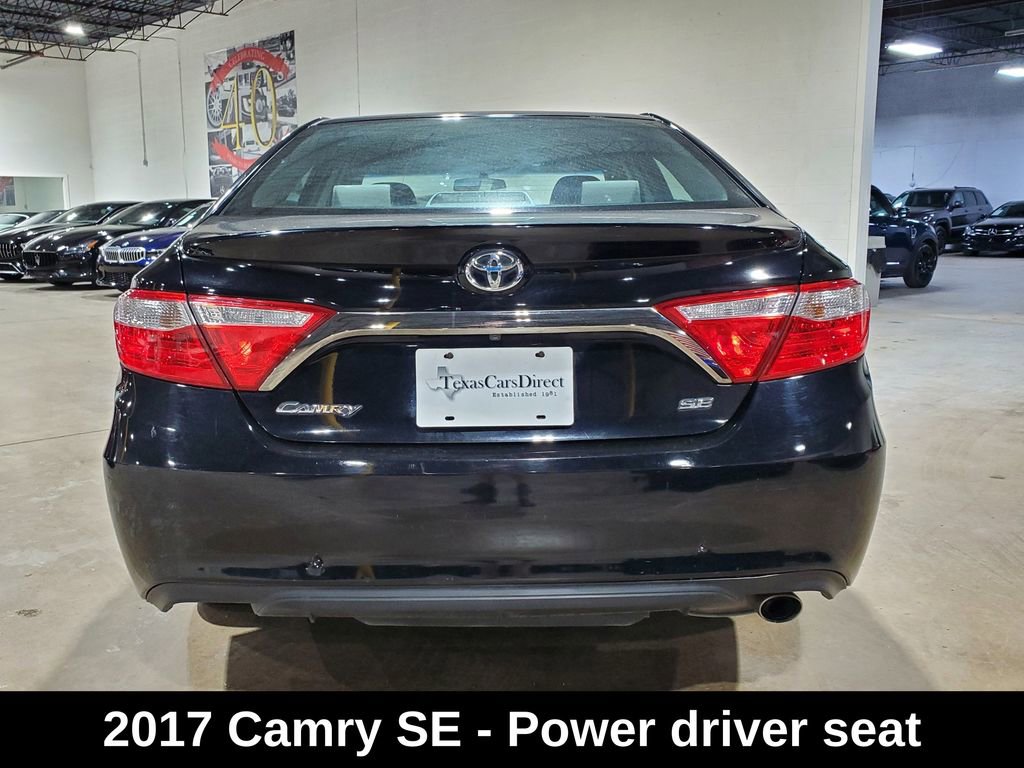 Used 2017 Toyota Camry SE FWD image 10