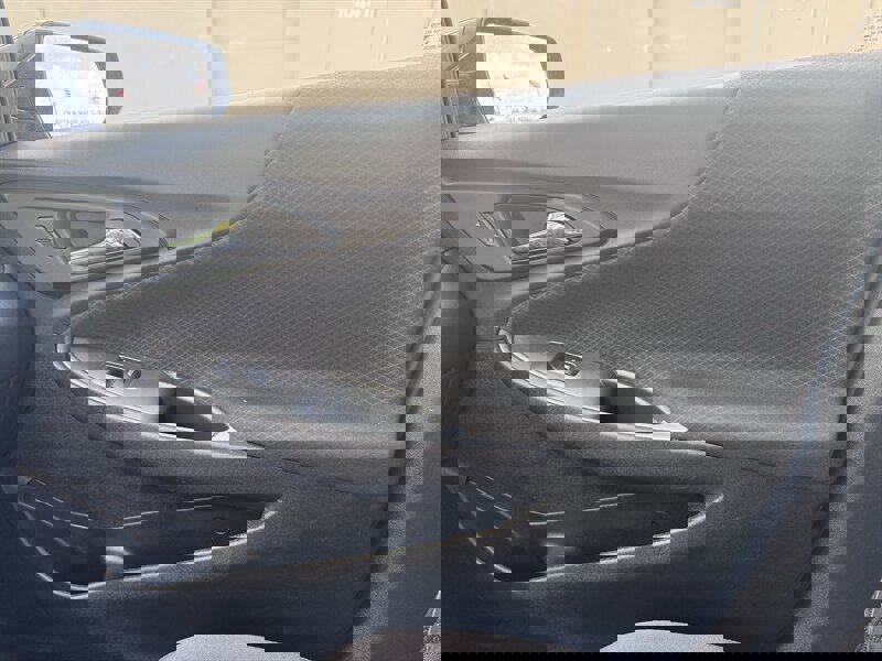 Used 2023 Chevrolet Malibu LT image 12