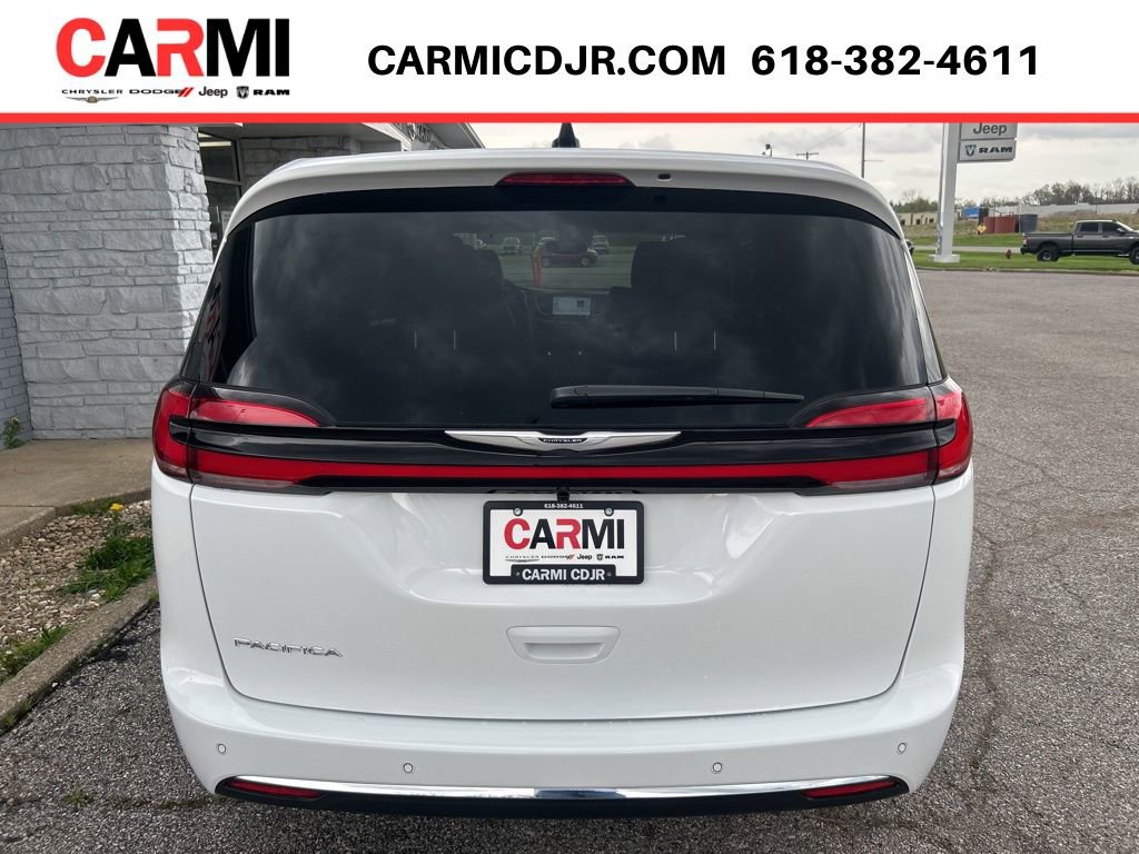 New 2026 Chrysler Pacifica Select image 34