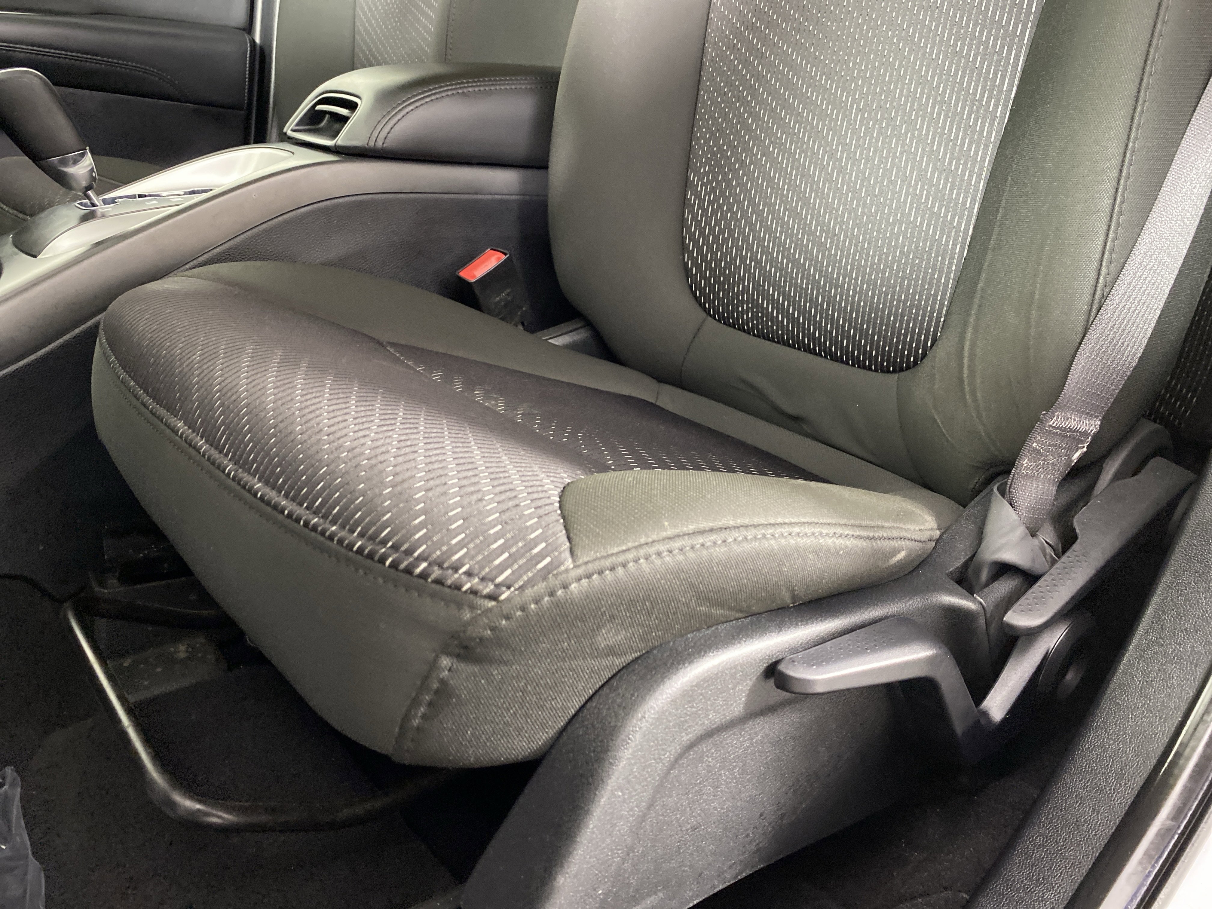 Used 2020 Dodge Journey SE image 13