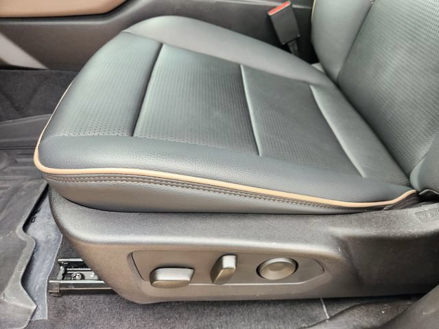 Used 2024 GMC Canyon Denali AWD/4WD image 26
