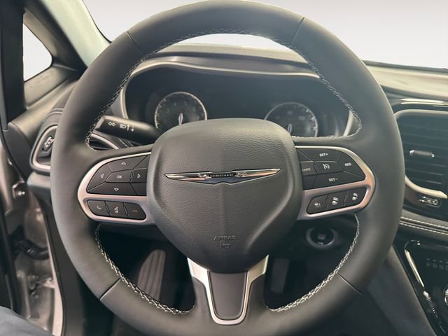 New 2026 Chrysler Pacifica Select image 9