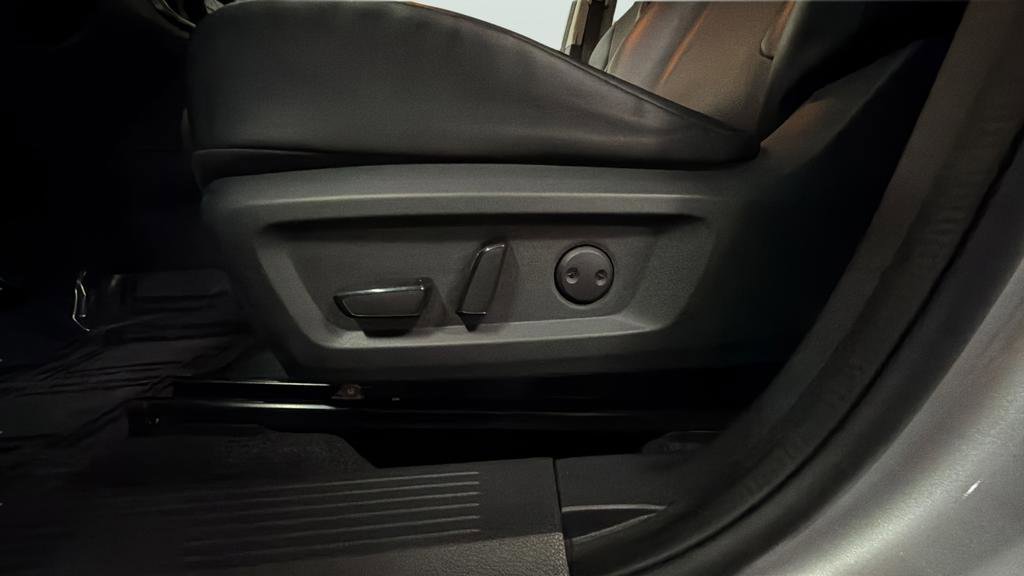 Used 2021 Nissan Rogue SV w/ Premium Package AWD/4WD image 15
