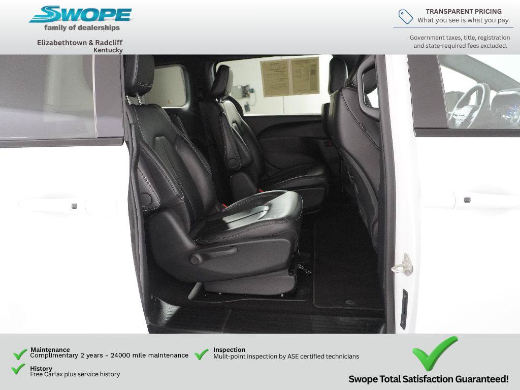 Used 2024 Chrysler Pacifica Limited FWD image 11