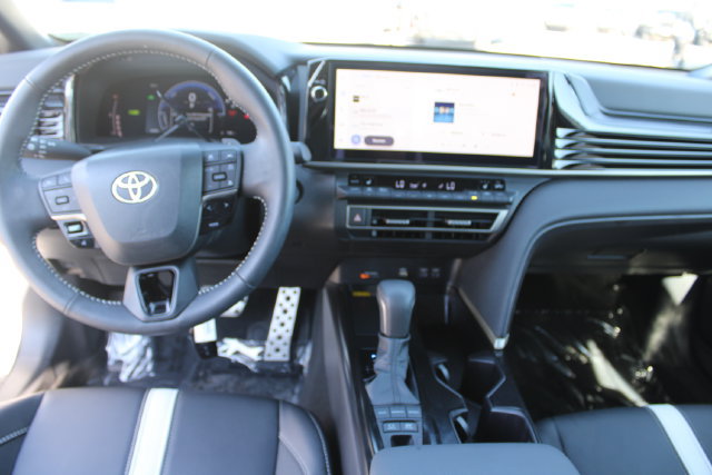 Used 2026 Toyota Camry SE w/ Multimedia Upgrade Package FWD image 13