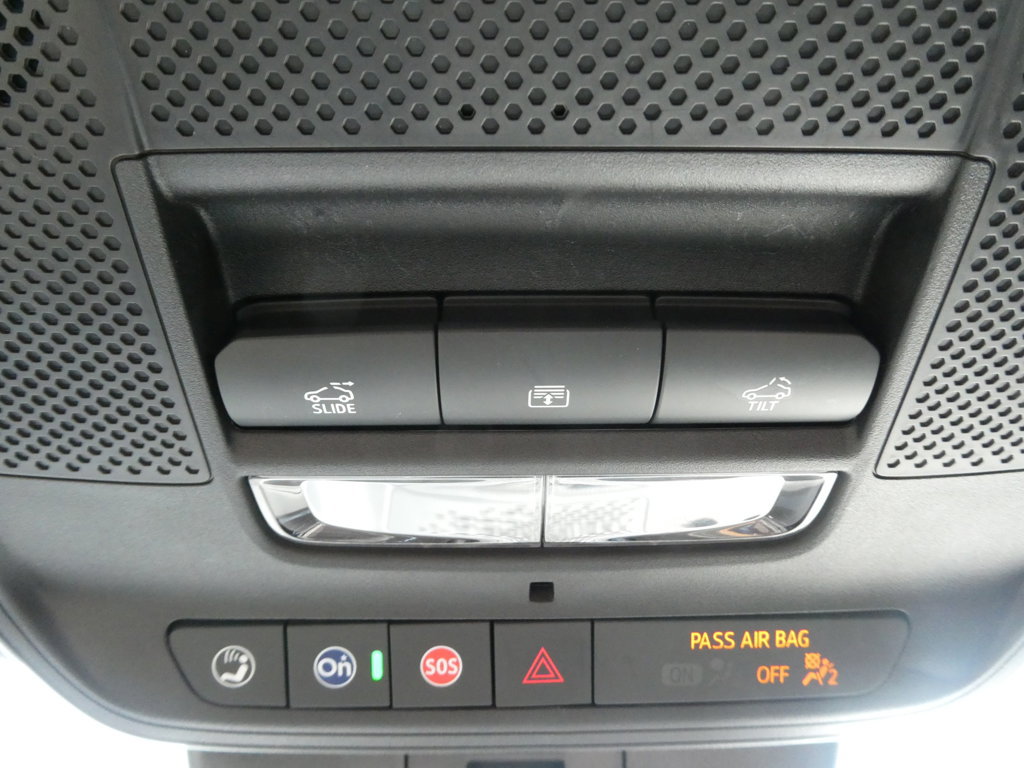 Certified 2025 GMC Acadia Elevation w/ Elevation Premium Package FWD image 30