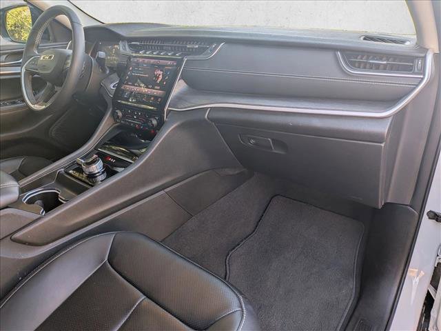 Used 2023 Jeep Grand Cherokee Limited w/ Luxury Tech Group II image 20