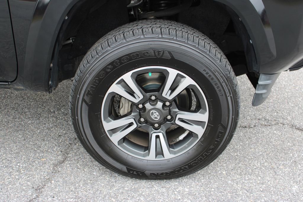 Used 2019 Toyota Tacoma TRD Sport image 41