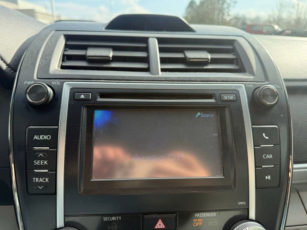 Used 2012 Toyota Camry LE image 16