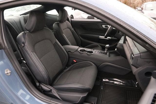Used 2025 Ford Mustang Coupe image 23