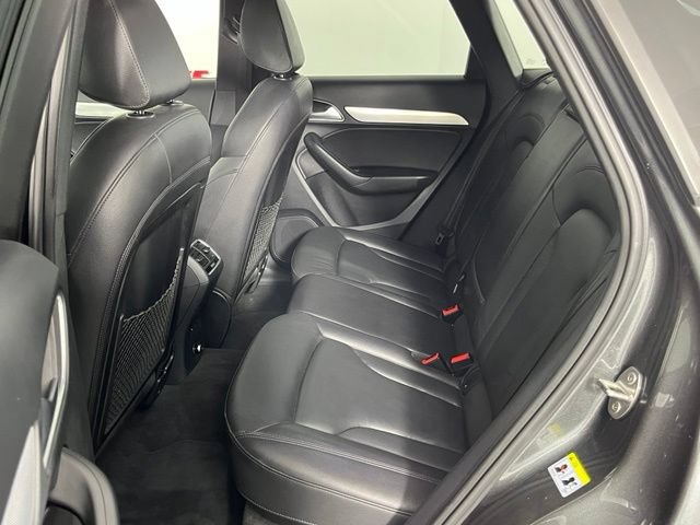 Used 2018 Audi Q3 2.0T Premium Plus w/ Premium Plus Package AWD/4WD image 27