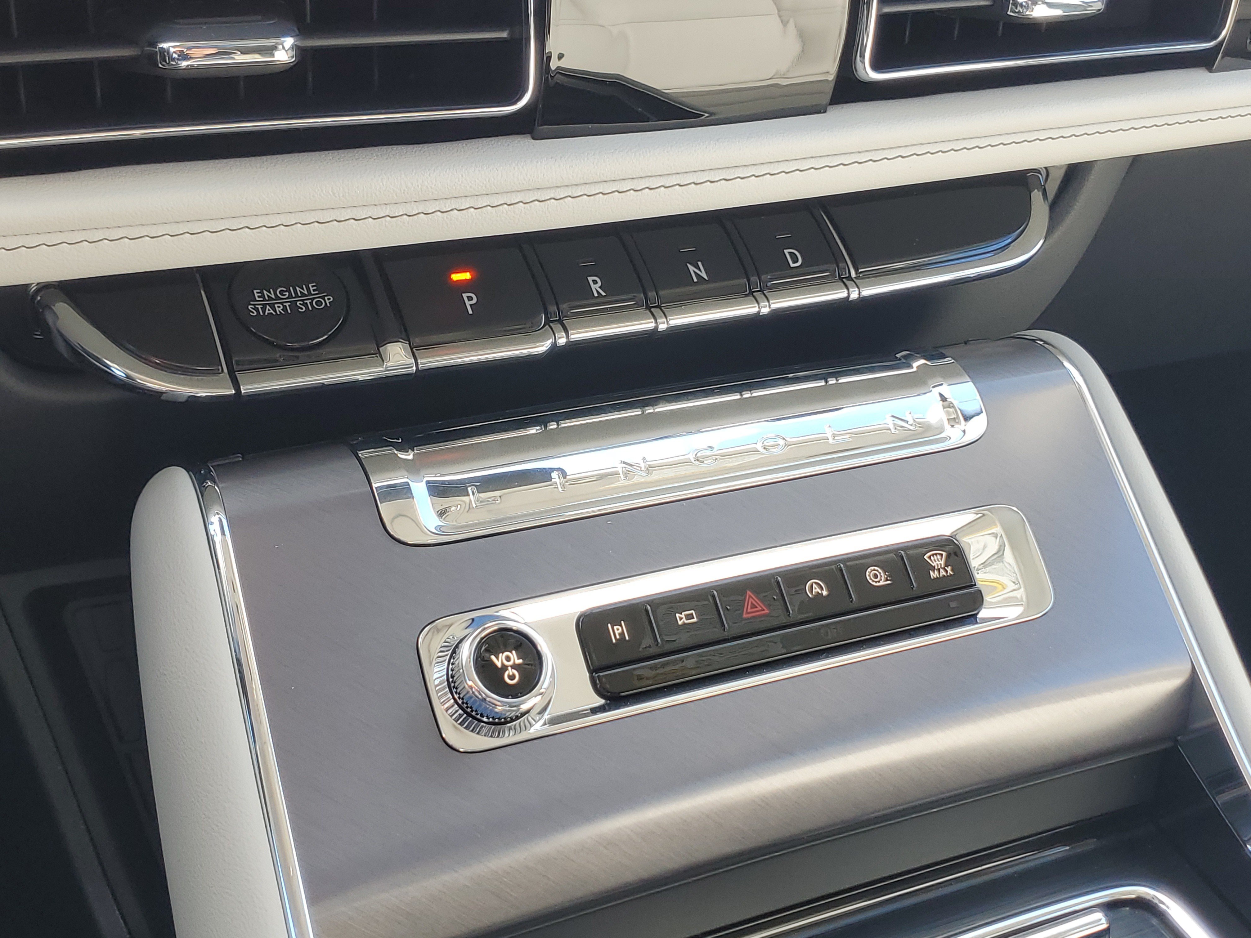 New 2026 Lincoln Aviator AWD image 21