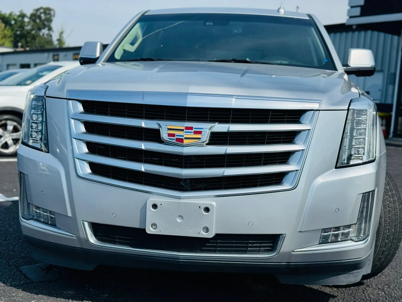 Used 2016 Cadillac Escalade Premium AWD/4WD image 3