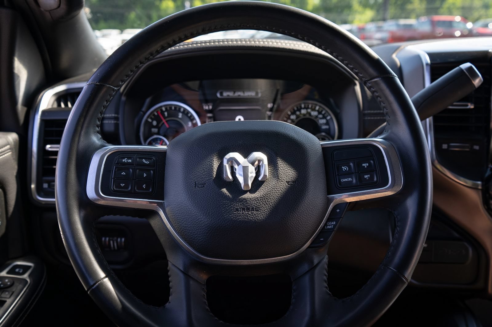 Used 2022 RAM 3500 Laramie AWD/4WD image 28