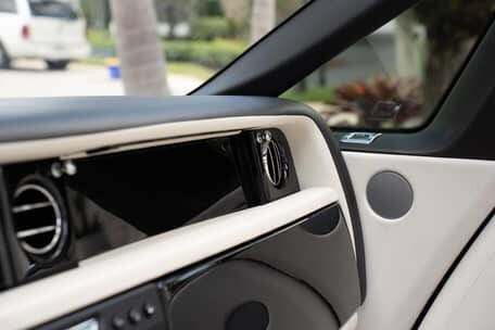 Used 2014 Rolls-Royce Phantom Drophead Coupe image 67