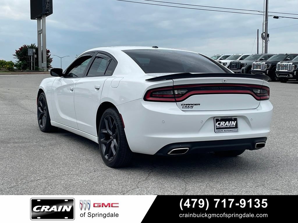 Used 2021 Dodge Charger SXT w/ Blacktop Package RWD image 5